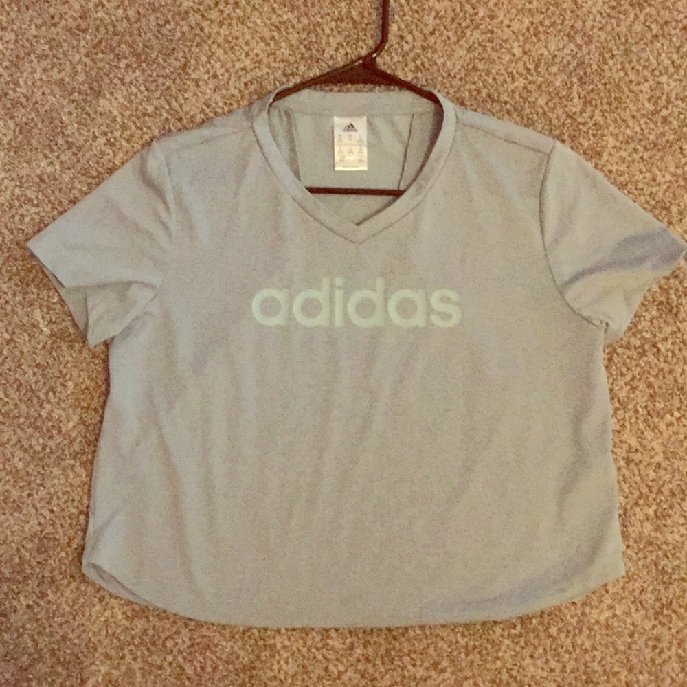 Semi-crop athletic top